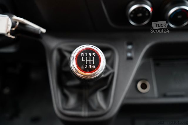 Refrigerator body van RENAULT MASTER / KONTENER / WINDA / DMC: 3500 KG / 2022