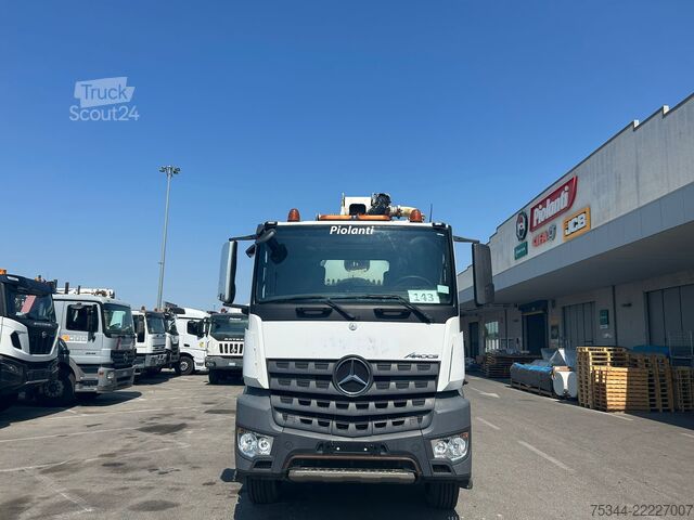 Camión bomba de hormigón Mercedes-Benz Arocs 3540