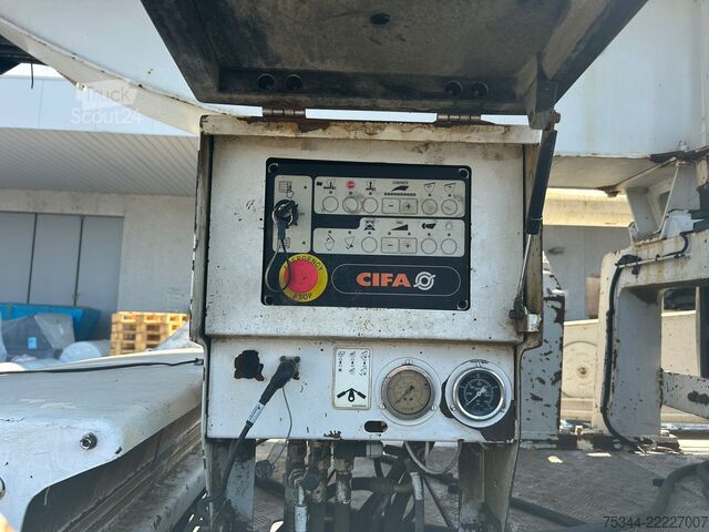 Camión bomba de hormigón Mercedes-Benz Arocs 3540