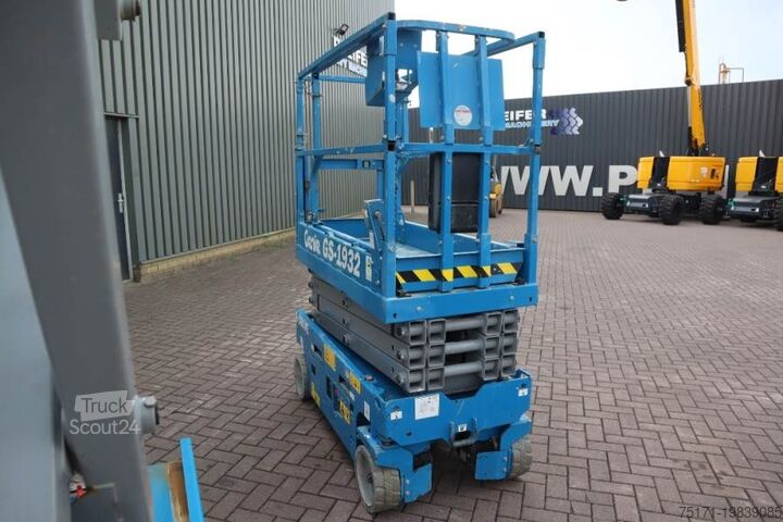 Scherenhebebühne Genie GS1932 E-Drive Several In Stock, 8m Working Height
