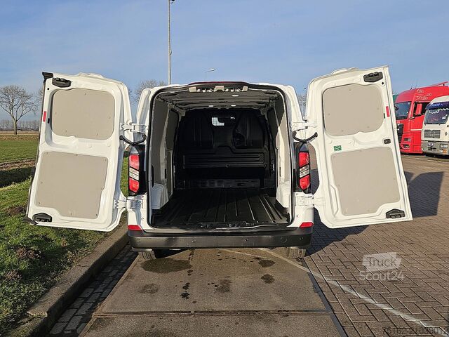 Bestelauto FORD TRANSIT CUSTOM 2.0 ECOBLUE 136 L2