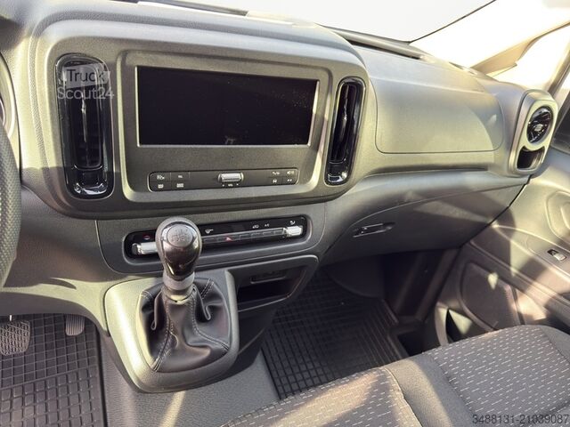 Slēgtais furgons Mercedes-Benz VITO 116 EXTRALANG NEUES MODELL NAVI KAM TEMPO
