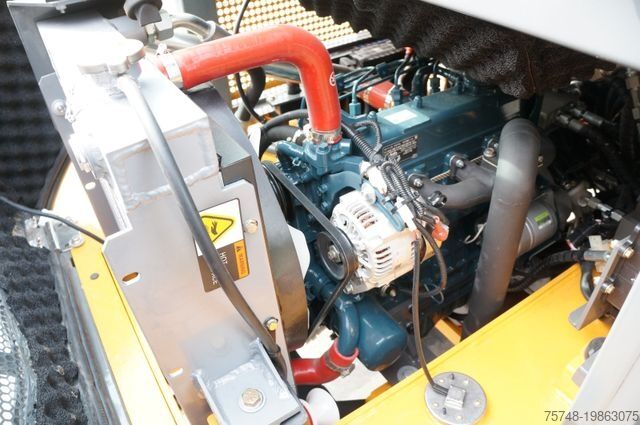 Tekerlekli yükleyici  Radlader Hoflader mit Kubota Diesel