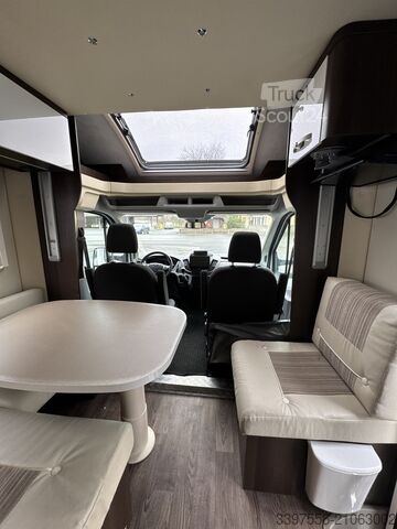 Semi-integrated camper Roller Team Auto Roller 298TL