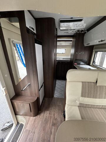 Semi-integrated camper Roller Team Auto Roller 298TL