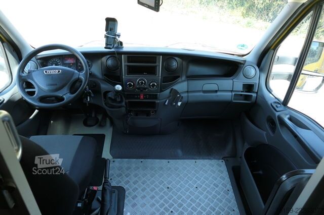 Vrachtwagen met bakwagen iveco Daily 35 S11 C30C AUTOMATIK KAMERA Regale LUFT DURCHGANG EURO-5 CoC