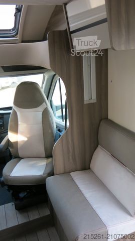 Semi-integrated camper ROLLER TEAM Kronos 266 TL, Queensbett, Hubbett, Raumbad, 5 P