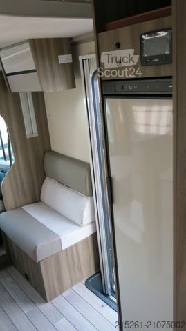 Semi-integrated camper ROLLER TEAM Kronos 266 TL, Queensbett, Hubbett, Raumbad, 5 P