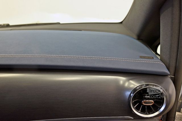 Minibus MERCEDES-BENZ EQV 300 Lang 7.Sitzer Airmatic Pano LED #56T022