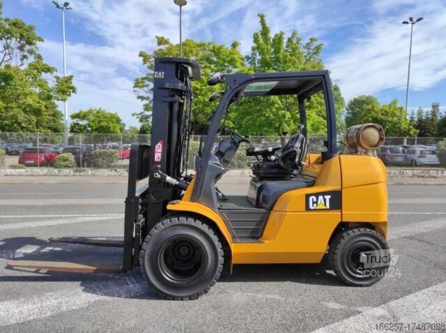 Front loader forklift Caterpillar GP40N