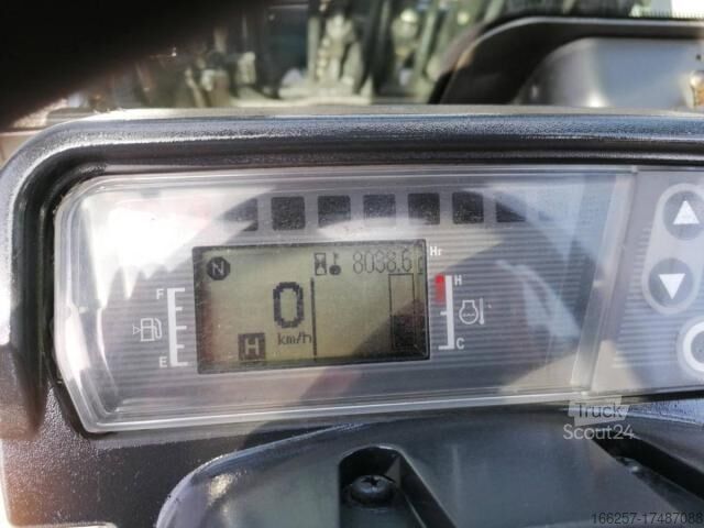 Front loader forklift Caterpillar GP40N