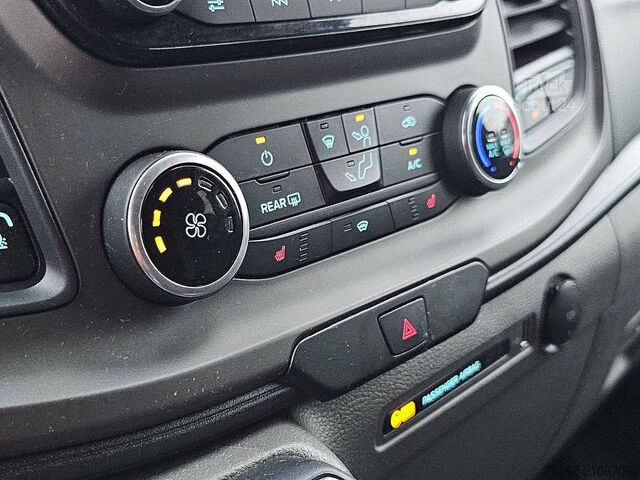 Passagerartransport FORD TRANSIT CUSTOM L2H1 9p 2x Airco!