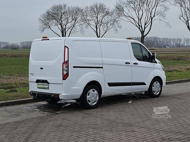 Kombi med högt tak FORD TRANSIT CUSTOM 2.0 L1H1 Automaat Navi!