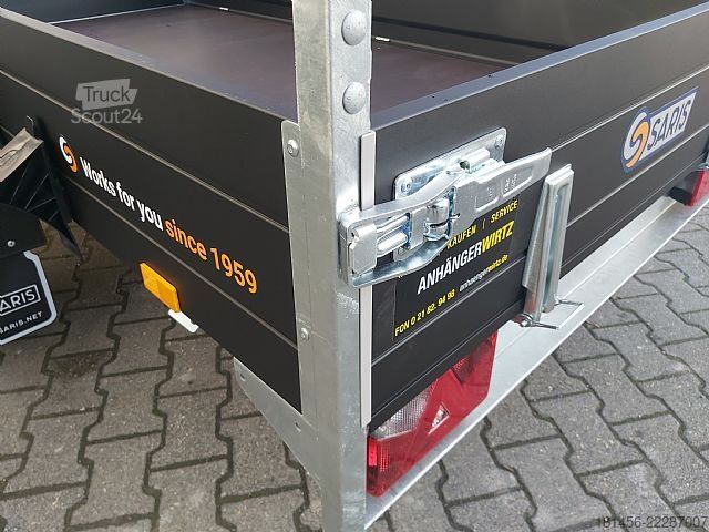 Przyczepa samochodowa Saris schwarzer Anhänger Aluminium 1300kg gebremst