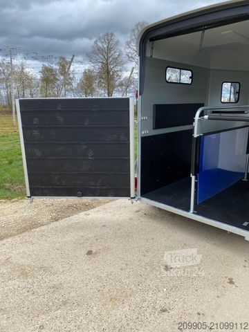 Remolque de transporte de caballos CHEVAL LIBERTE Touring Jumping