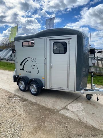 Remorcă pentru transport cai CHEVAL LIBERTE Touring Jumping