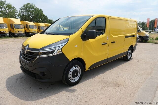 Skåpbil renault Trafic dCi 120 L2H1 3,0t Komfort