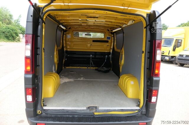 Skåpbil renault Trafic dCi 120 L2H1 3,0t Komfort