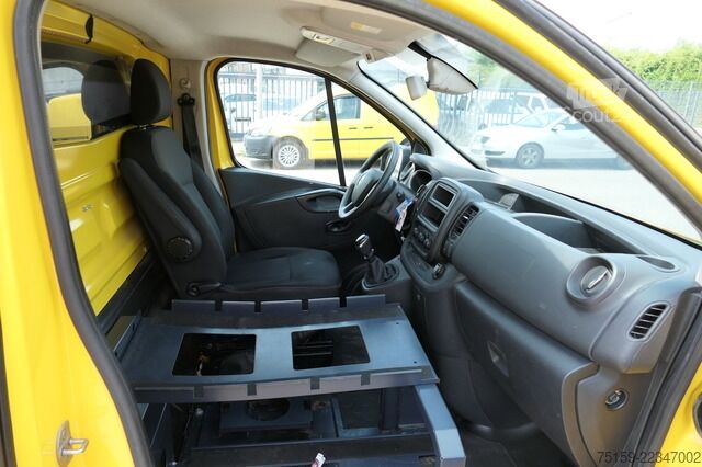 Skåpbil renault Trafic dCi 120 L2H1 3,0t Komfort