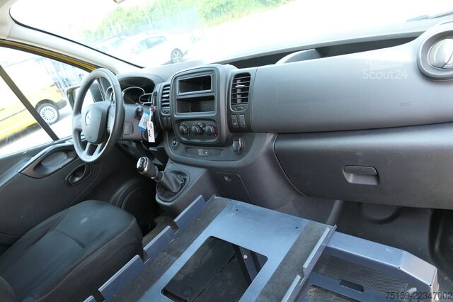 Skåpbil renault Trafic dCi 120 L2H1 3,0t Komfort