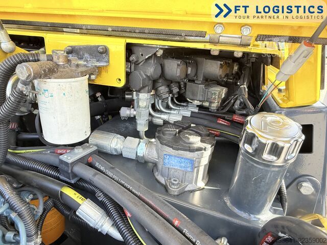 četruvirzienu iekrāvējs Combilift CB3000 DIESEL TRIPLEX 5500 FREE-LIFT