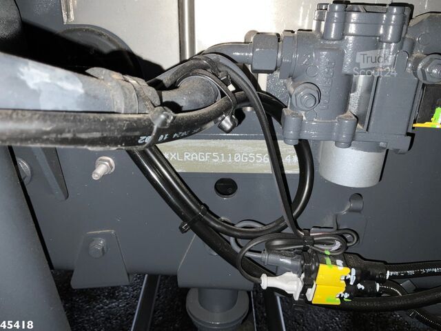 Vuilniswagen DAF FAG XD 300 Geesink 20m³