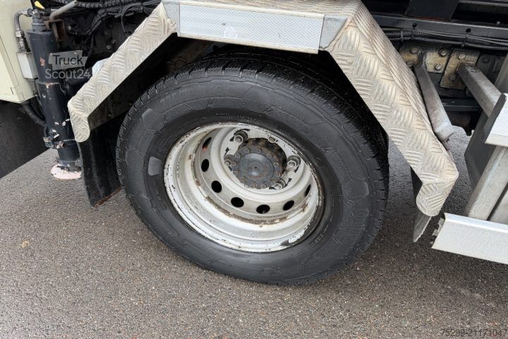 Furgone ribaltabile Iveco 70C17 Kommunal + Schneepflug / Swiss-Vehicle