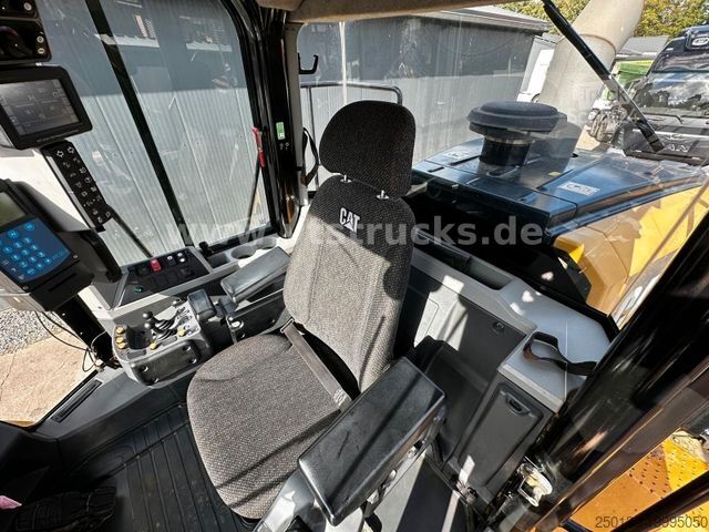 Колісний навантажувач CATERPILLAR 966M Radlader BJ: 2016