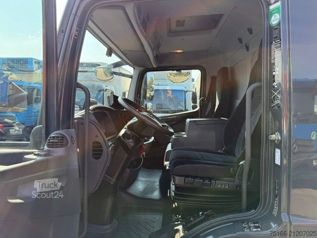 Vrachtwagen met bakwagen MERCEDES-BENZ ATEGO 818 L Koffer 6,40 m LBW 1,5 T*SEITENTÜR
