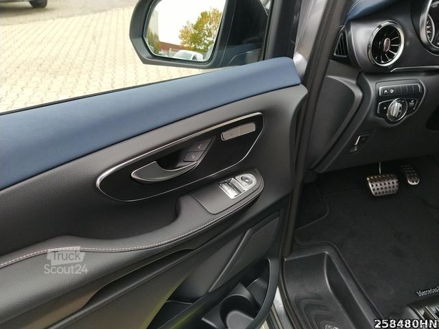 Minibus MERCEDES-BENZ EQV 300 AVG/L *AIRMATIC*DISTRONIC*LED*7 SITZE*