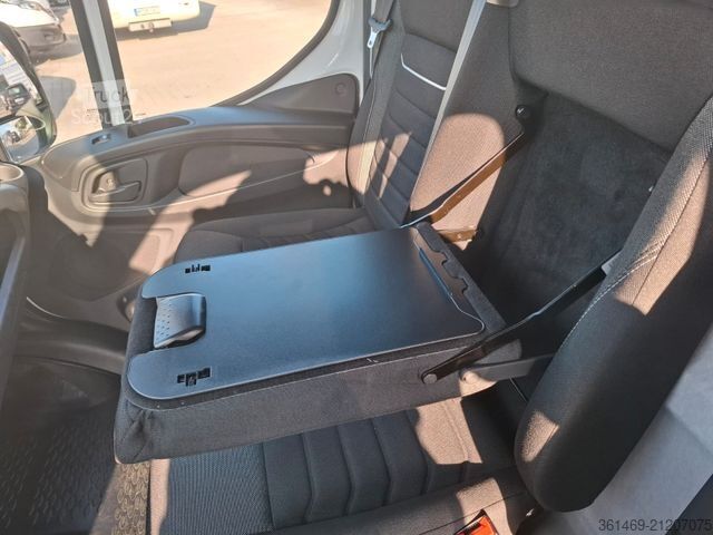 Dodávka s vysokou střechou IVECO 35-160V/P, Luftfed., KLima, HiMatic, DAB,.