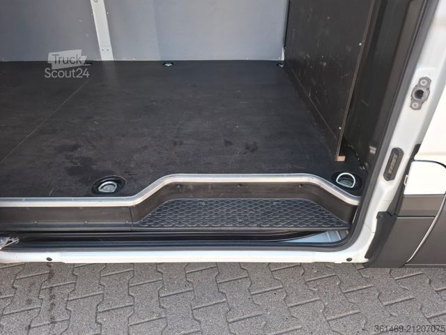 Dodávka s vysokou střechou IVECO 35-160V/P, Luftfed., KLima, HiMatic, DAB,.