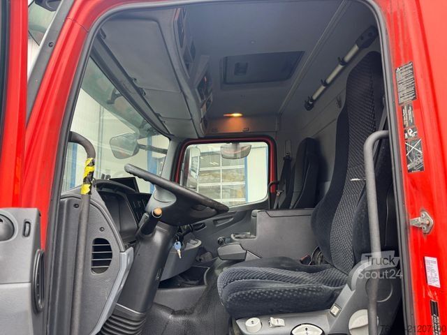 Hűtős teherautó MERCEDES-BENZ Axor 1826 L Frischdienst Koffer LBW 2 t