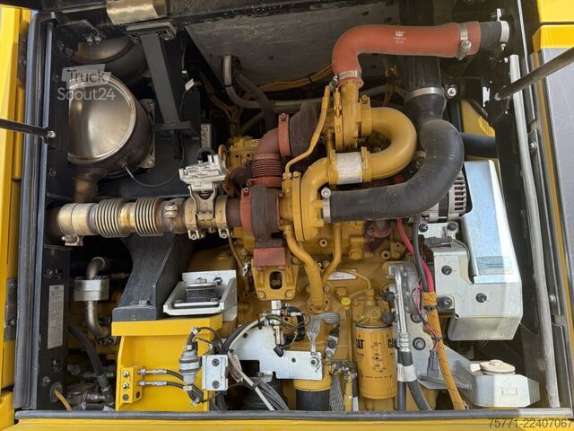 Mozgó földkiemelő gép Caterpillar M323F 4x4   KOPARKA DWUDROŻNA