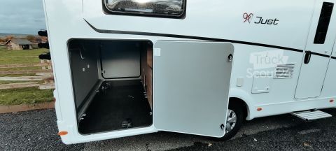 Polointegrovaný obytný vůz Dethleffs Just 90 T 7052 EB Citroen 2,0 TD 165 PS