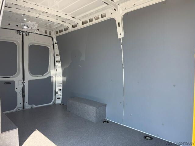 Karavan z visoko streho Iveco Daily 35S18HA8 V Kastenwagen *R 3.520*AHK*