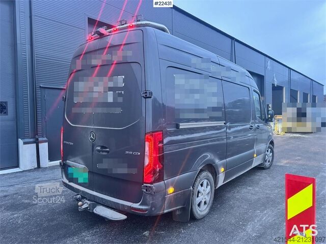 Stasjonsvogn med høyt tak Mercedes-Benz Sprinter 319 Van – Shelving – 2 Sets of Tires – 1
