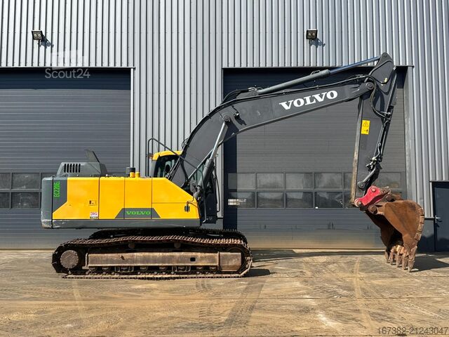 Crawler excavator Volvo EC220EL