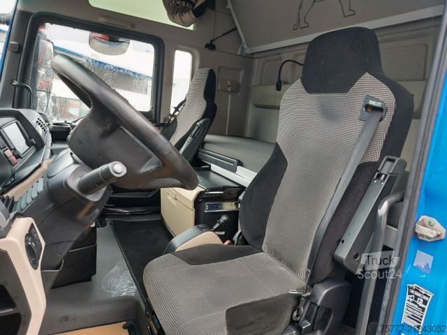 Standard tractor unit MAN TGX 18.460 XXL-MOTORSCHADEN-INTARDER-2 Tanks