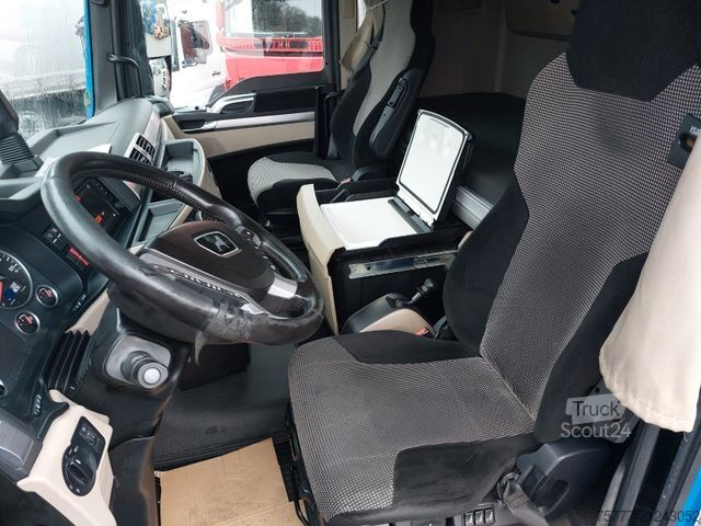 Standard tractor unit MAN TGX 18.460 XXL-MOTORSCHADEN-INTARDER-2 Tanks