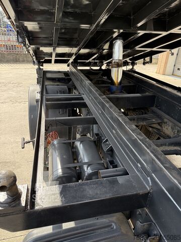 Autocarro ribaltabile Iveco EUROCARGO 130E18