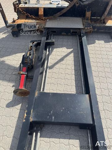 Hammar 140B Sideloader – Um braço de elevação substituído em 2021 Hammar 140B Sideloader – One Lifting Arm Replaced in 2021