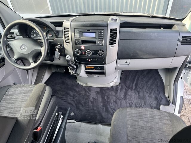 Camion à plateau avec grue Mercedes-Benz Sprinter 514 CDI 366 Hiab Laadkraan 018T Trekha...