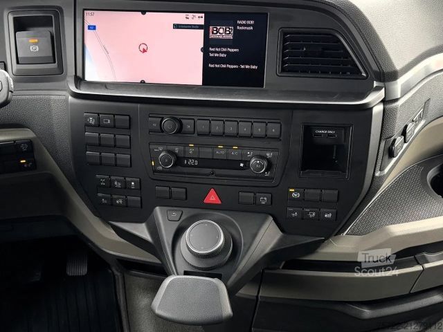 Autokran MAN TGX 26.540 6x2-4 LL Containerpritsche Fassi 545