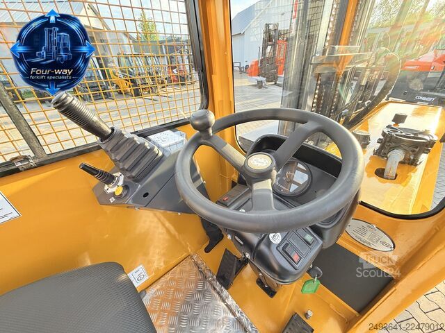 Dört yollu forklift Combilift C5000SL DIESEL TRIPLEX 6100 POSITIONER