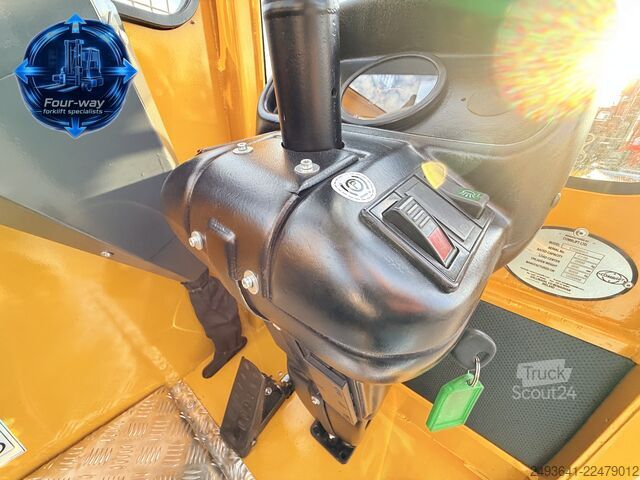 Dört yollu forklift Combilift C5000SL DIESEL TRIPLEX 6100 POSITIONER