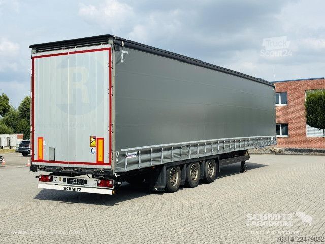 Atvērta puspiekabe ar tentu Schmitz Cargobull Curtainsider Mega Getränke