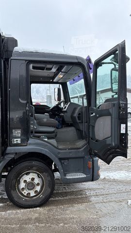 Camion de boissons MAN TGL 12.240 4X2BL E3 BLATT LUFT LADEBORDWAND ABS