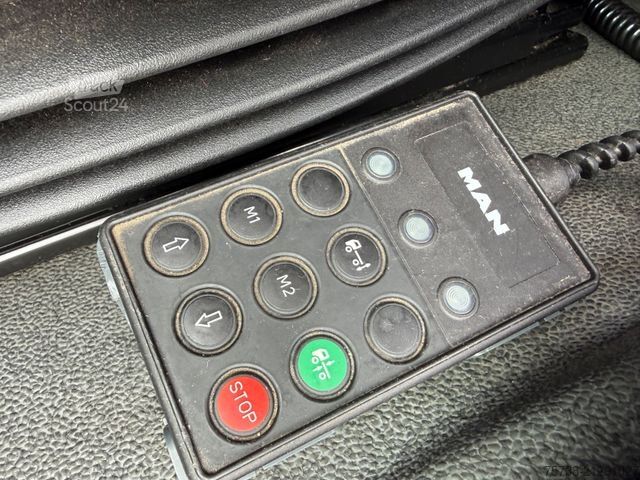 Camion de boissons MAN TGL 8.150 Getränke/Schwenkwand/Diff-Sperre