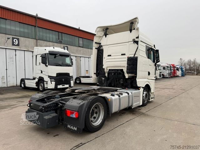 Volume tractor unit MAN TGX 18.470 * RETARDER * 2 X TANK * VOLUMEN* 2 X